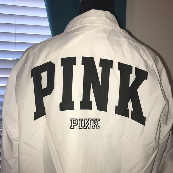 NWT Victoria’s Secret PINK Coaches Windbreaker Jacket - Picture 4 of 4